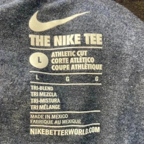 Nike CAL V-neck Colligate T Shirt Size L - Picture 3 of 3